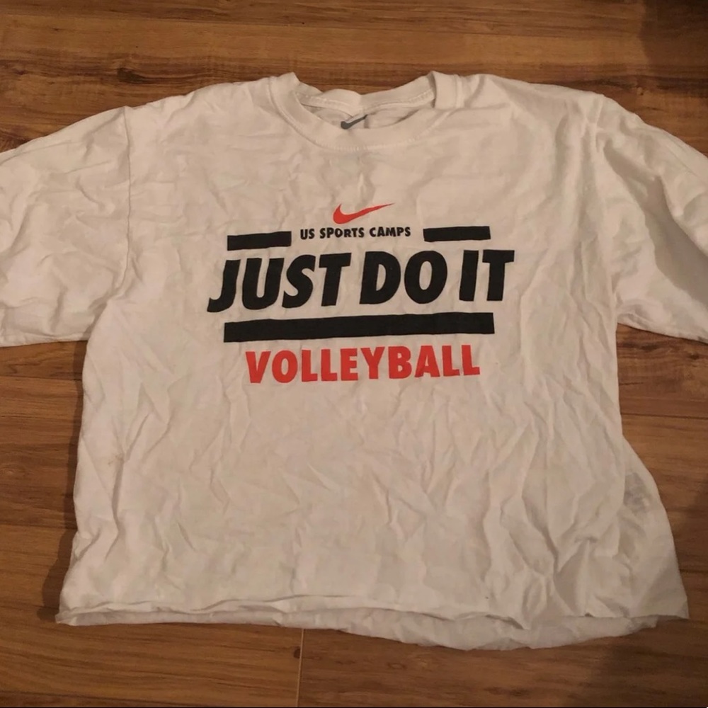 Nike volleyball cropped t-shirt